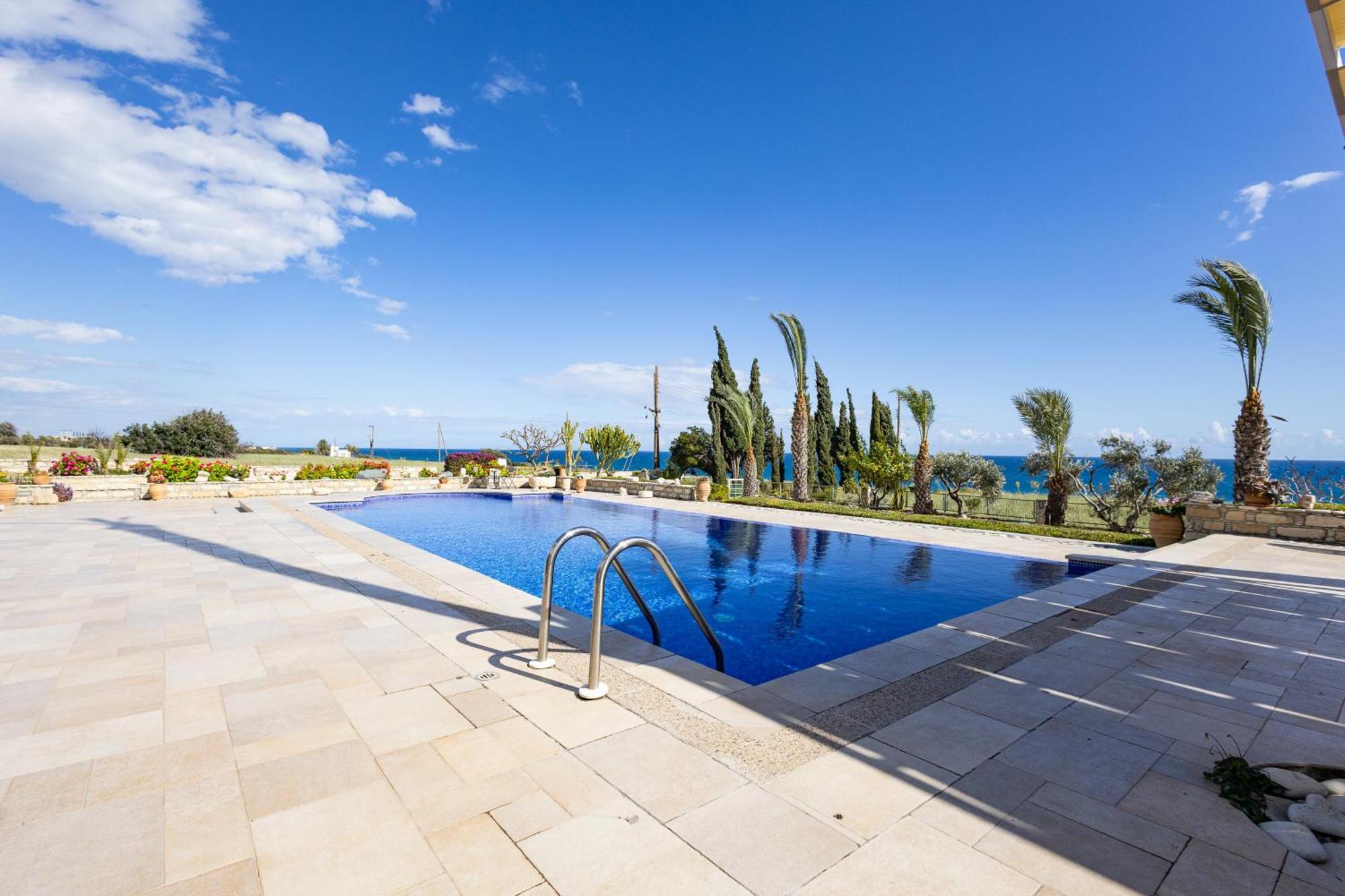 Villa Chrysta Agios Theodoros Exterior photo