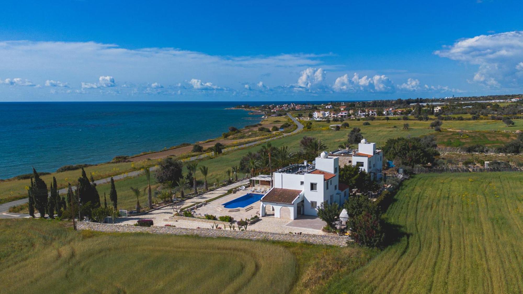 Villa Chrysta Agios Theodoros Exterior photo